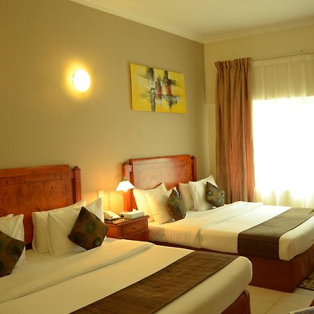 Hotel Nejoum Al Emarat Schardscha Exterior foto