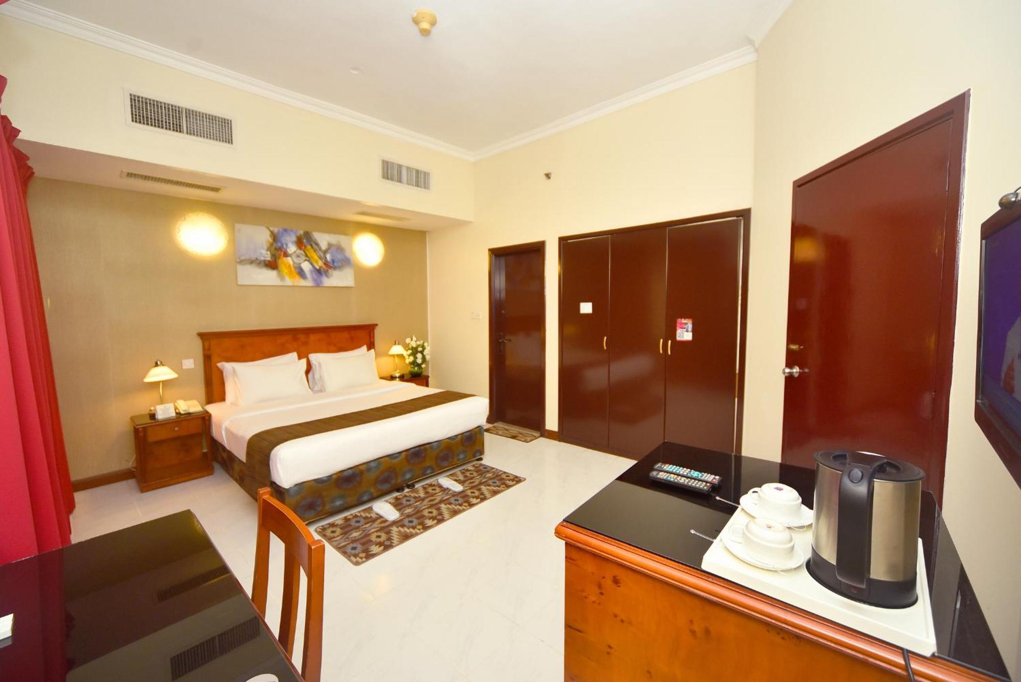 Hotel Nejoum Al Emarat Schardscha Exterior foto