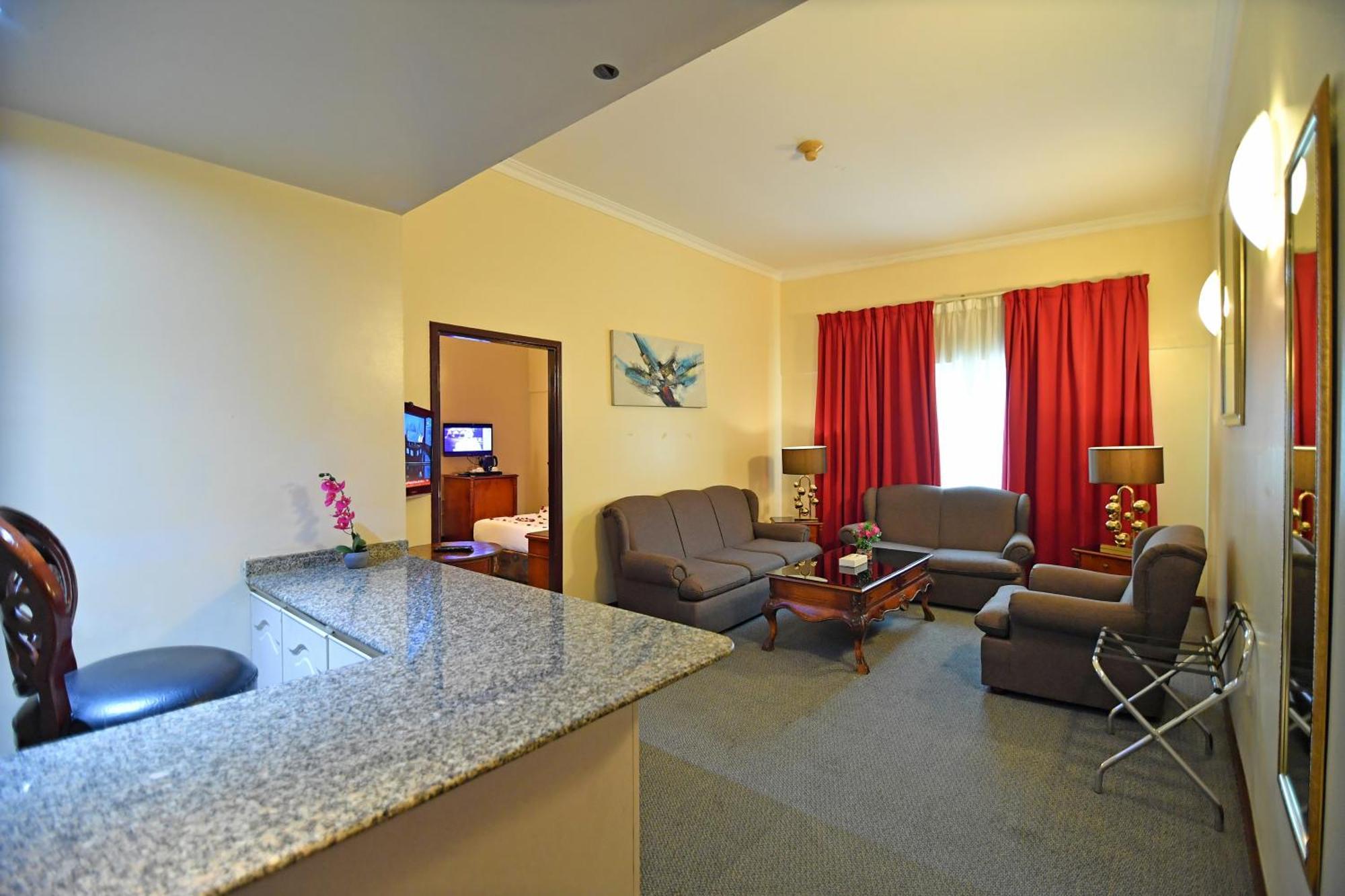 Hotel Nejoum Al Emarat Schardscha Exterior foto