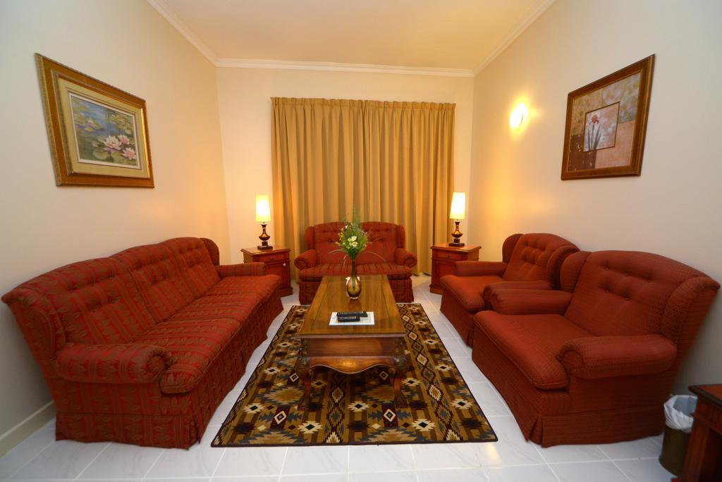 Hotel Nejoum Al Emarat Schardscha Exterior foto